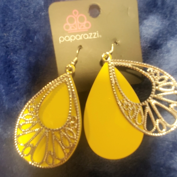 Paparazzi yellow and soccer dangle earrings - Picture 2 of 4